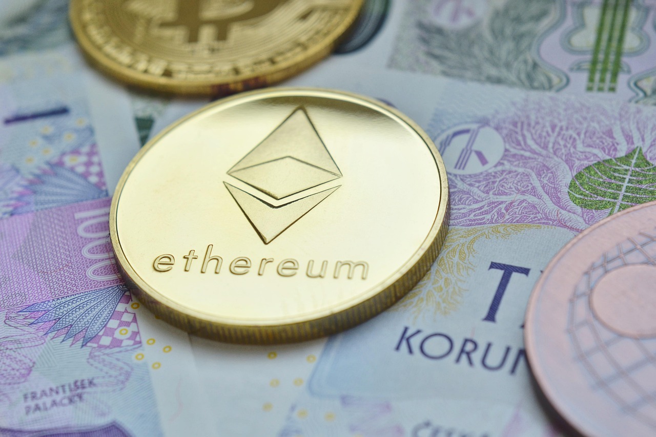 以太坊巨鲸投降！6.5万枚ETH做多仓位昨晚已近全数止损